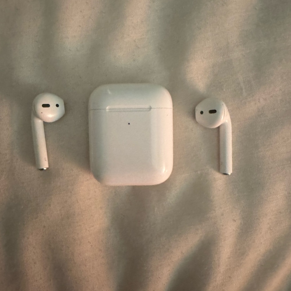 Gen 1 Apple AirPods